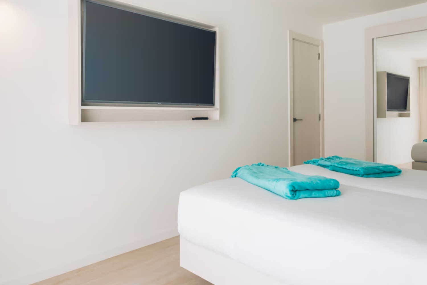 Suit Famille – Gedeeltelijk uitzicht op zee