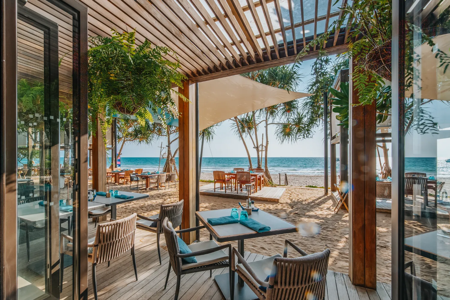 Rak Talay Beach Bar and Restaurant