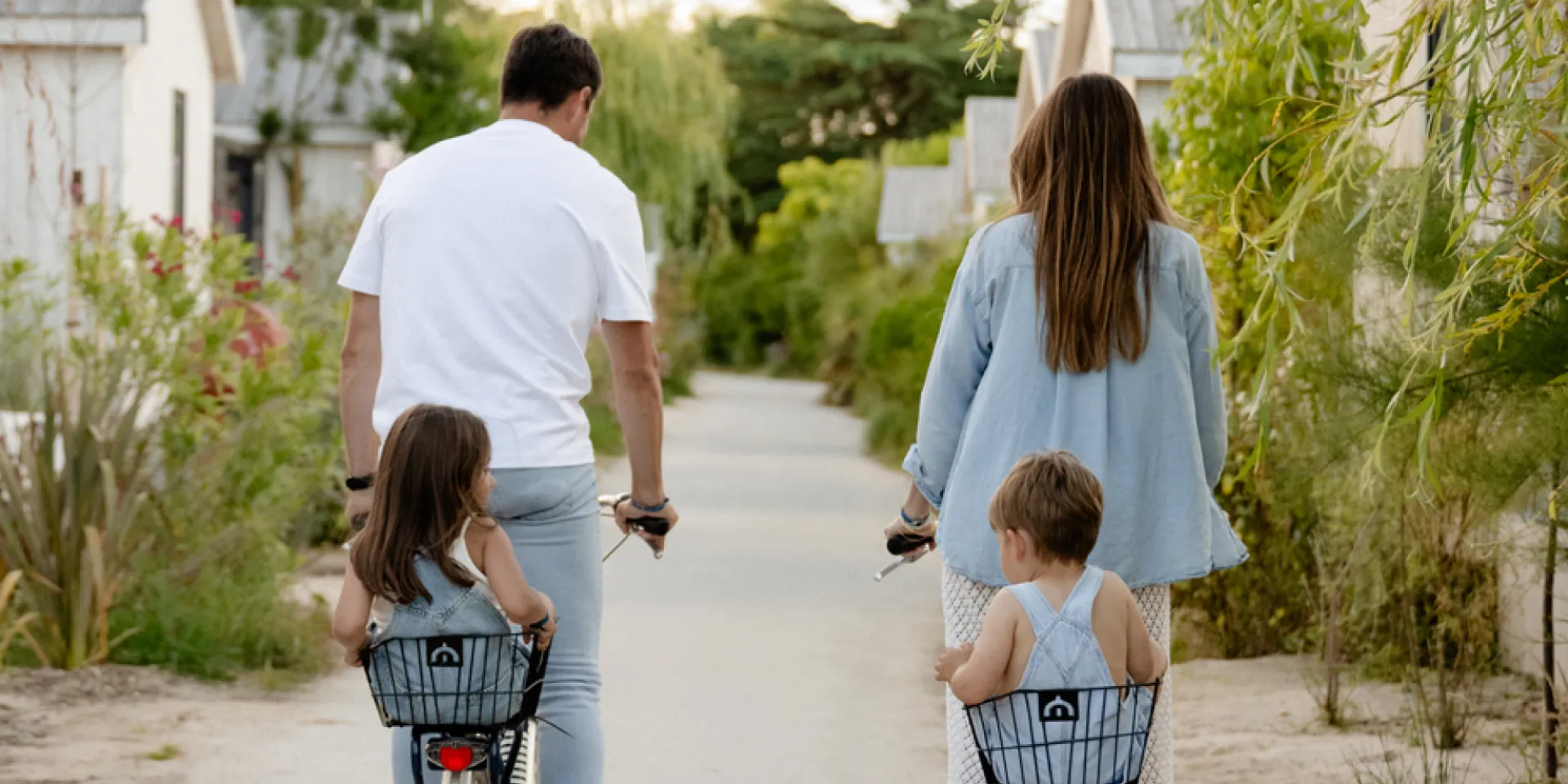 Le phare, Collection Rivages **** - thumbnail